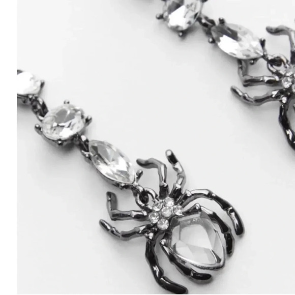 Gothic Spider Crystal Earrings - Picture 4 of 9